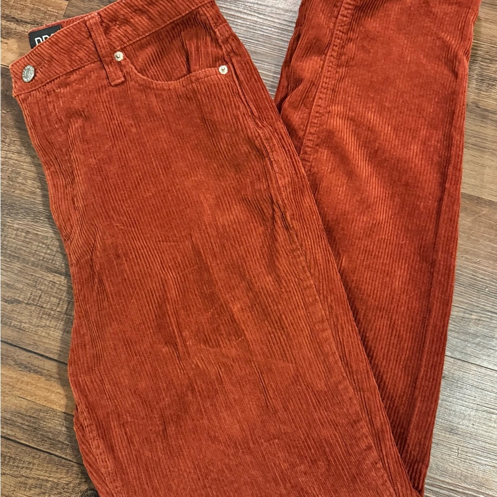 BDG Corduroy Pants Mom High Rise Rust Color  Women's Size 27x29 Trendy Retro